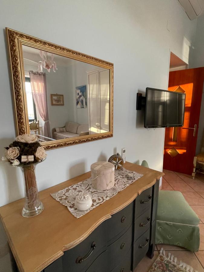A Casa Di Stella Leilighet Salerno Eksteriør bilde